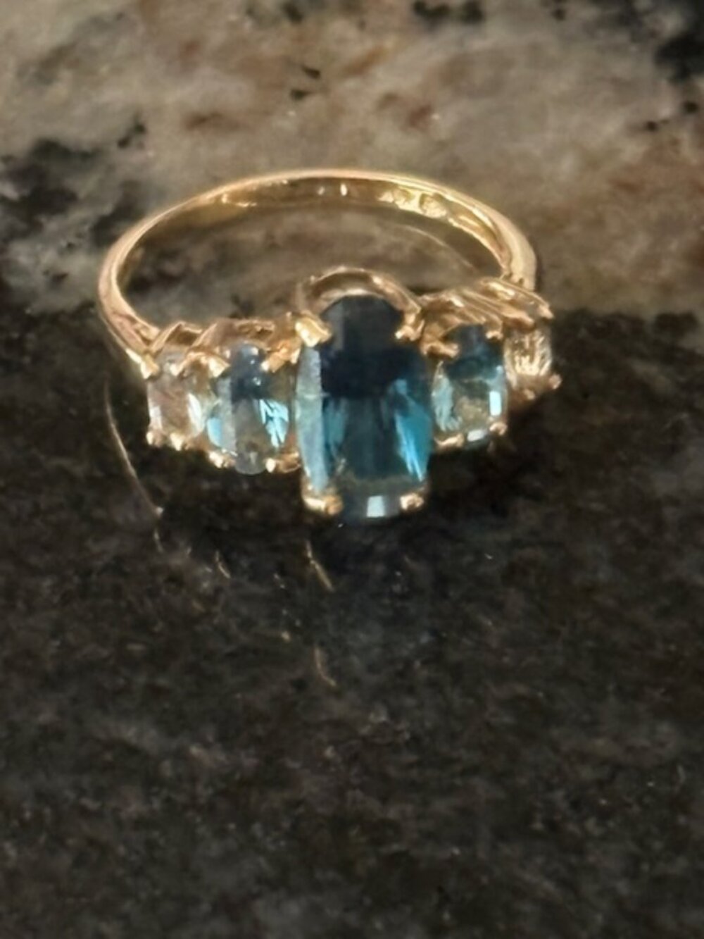 10K gold ring-Size 7-London Swiss Sky blue topaz large/small stones